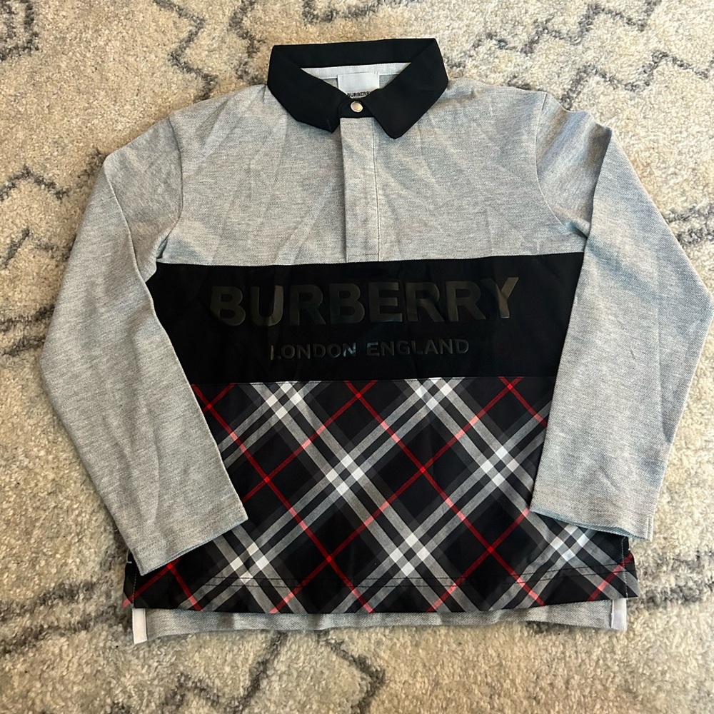 Boys Burberry long sleeve collar